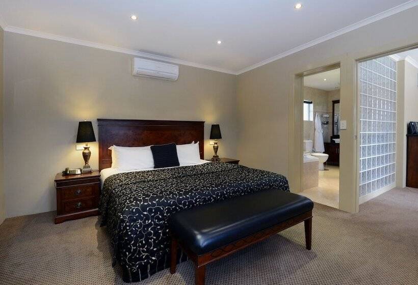 هتل Rydges Armidale