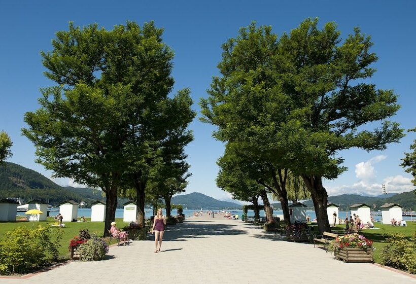 Отель Sandwirth