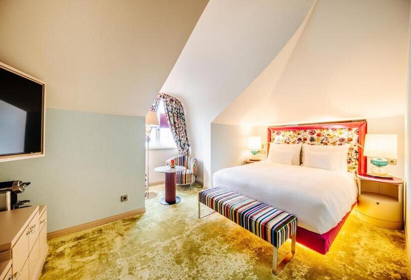 هتل Schloss Seefels