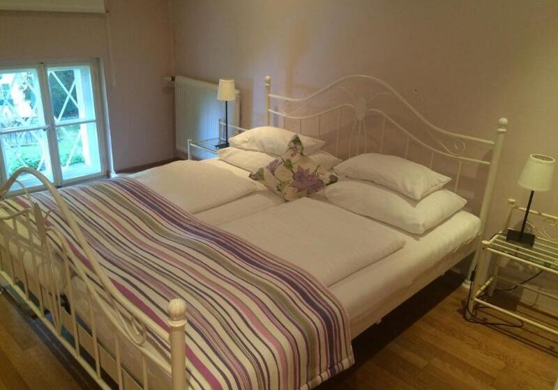 Der Schlosswirt Zu Anif   Biedermeierhotel Und Restaurant