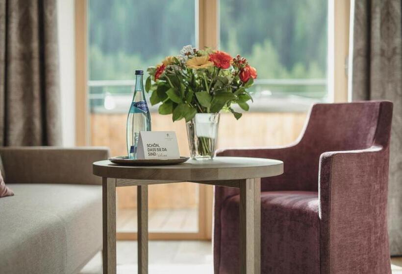 فندق Schwarzer Adler   Sport & Spa