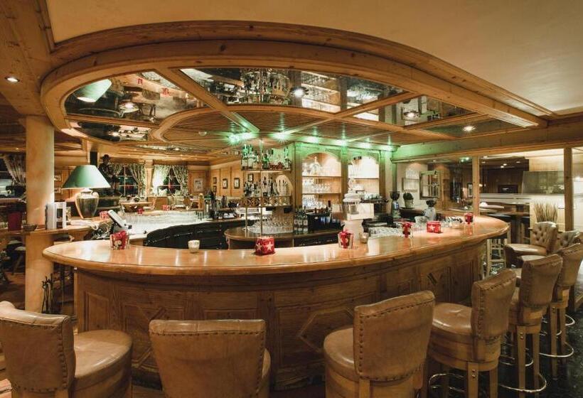 فندق Schwarzer Adler   Sport & Spa