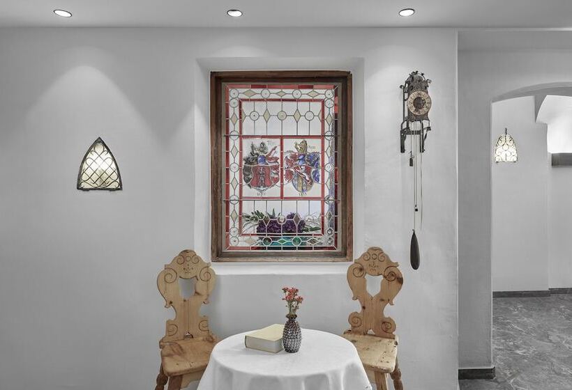 Отель Schwarzer Adler Innsbruck