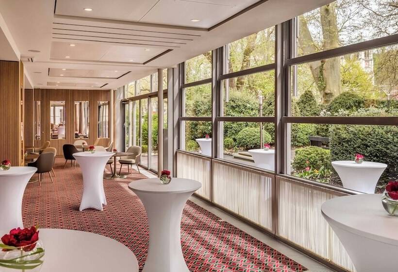 ホテル Sheraton Grand Salzburg