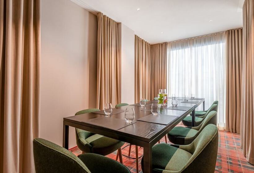 ホテル Sheraton Grand Salzburg