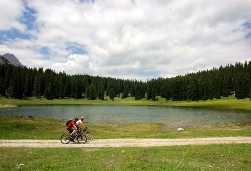 ホテル Unser Loisach