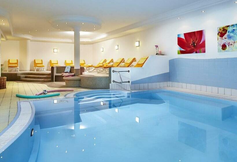 ホテル Unser Loisach