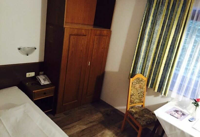 בית מלון כפרי St.Hubertushof Zell am See