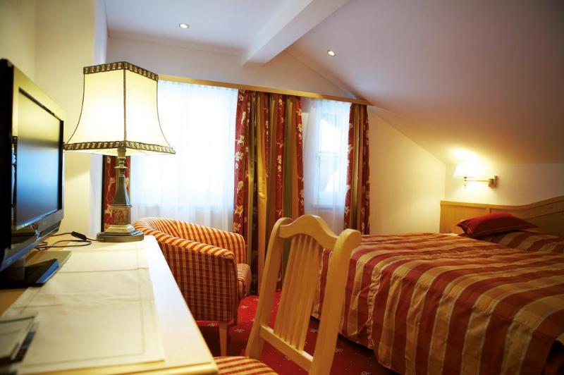 هتل Tannbergerhof Im Zentrum Von Lech