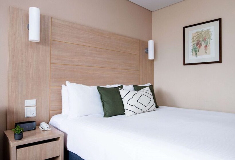 The Terrace Hotel Adelaide