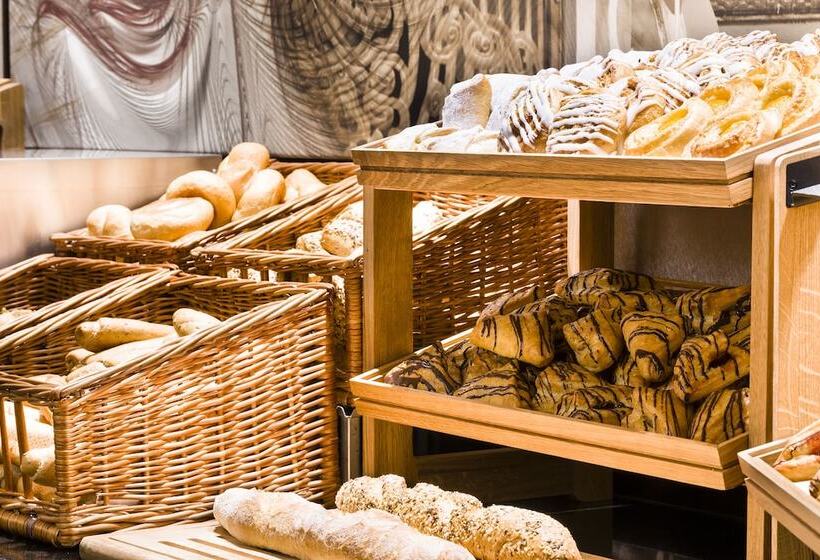 هتل Vienna Marriott