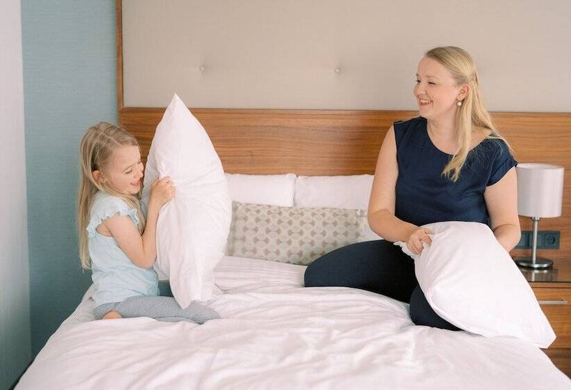 هتل Vienna Marriott