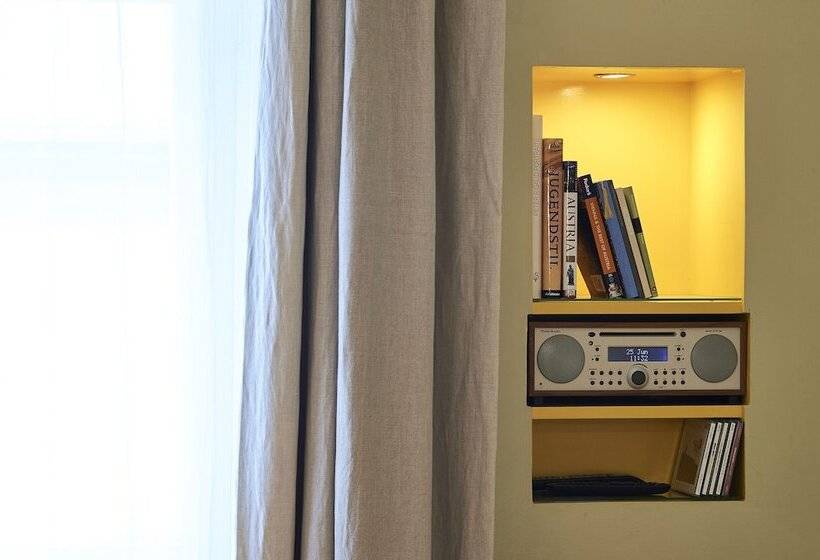 Boutique Hotel & Villa Auersperg