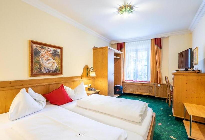 فندق Zum Schwarzen Bären