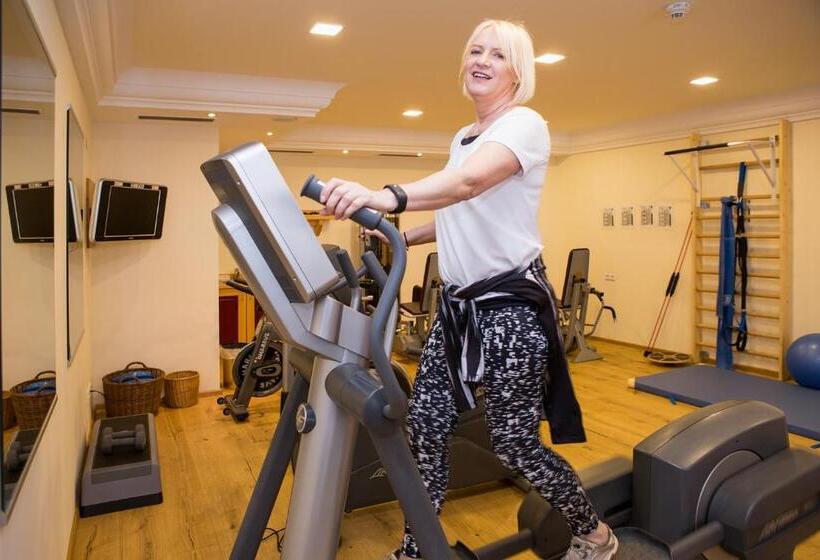 فندق Zum Schwarzen Bären