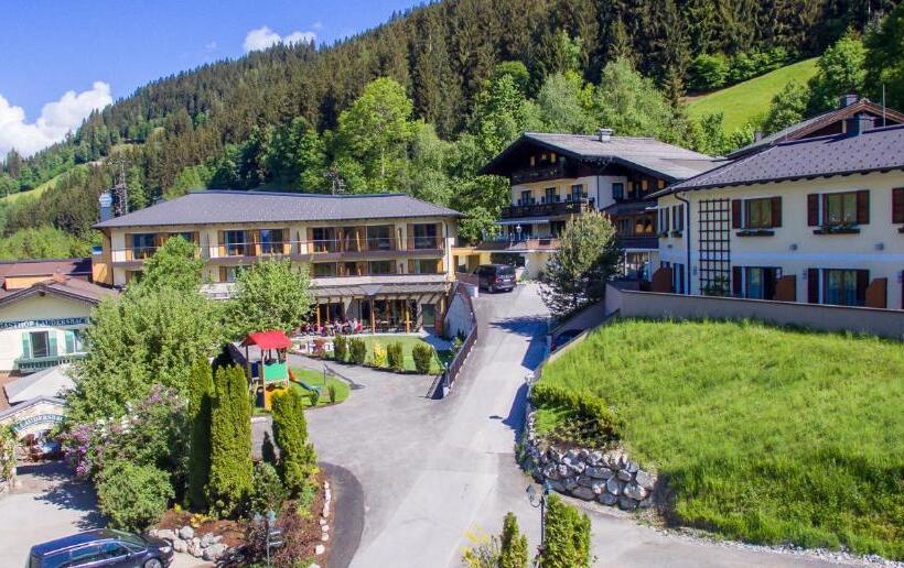 Landhotel Laudersbach