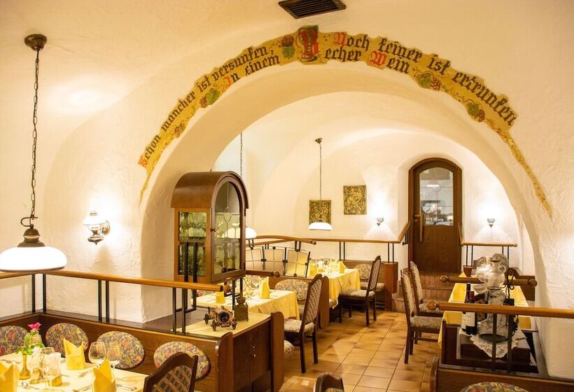 Landhotel Post Ebensee Am Traunsee S