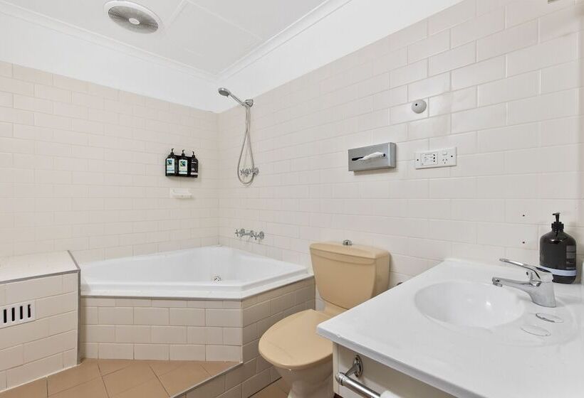 فندق على الطريق Adelaide Paringa