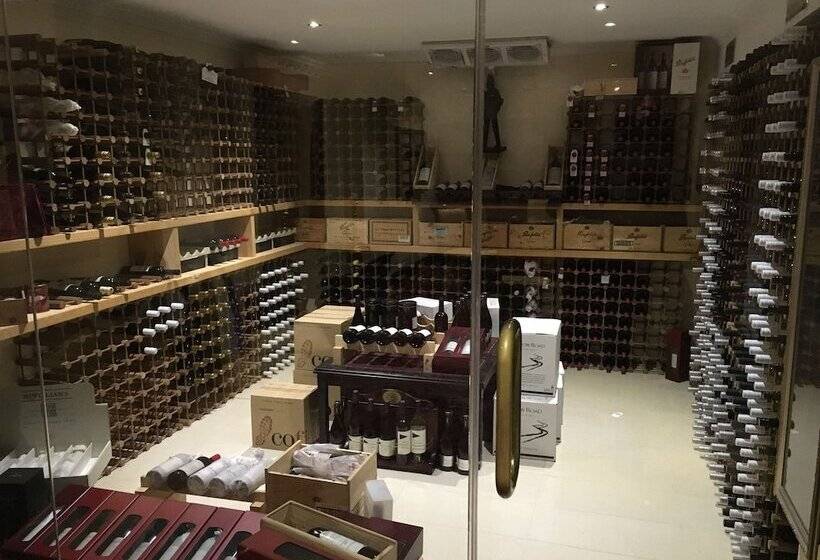 مُتل Albury Manor House