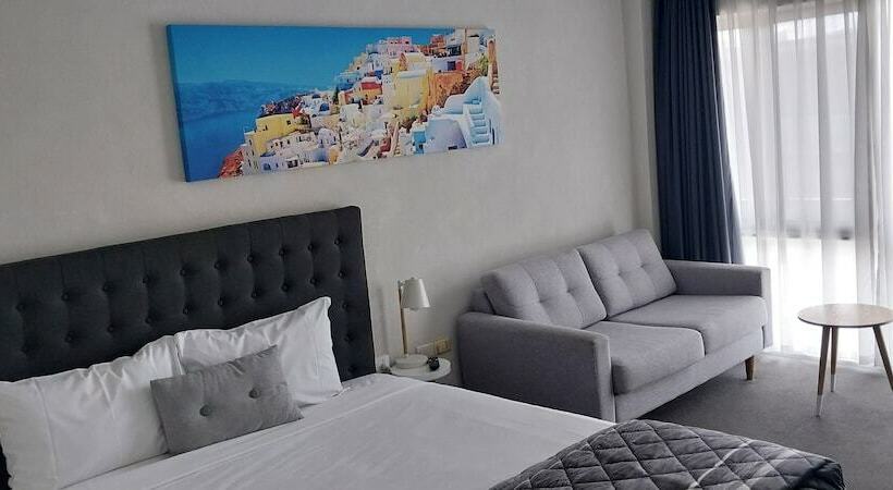 مُتل Commodore Motor Inn