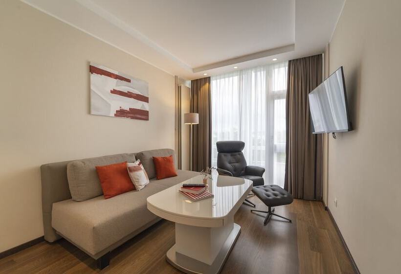 هتل Pakat Residences