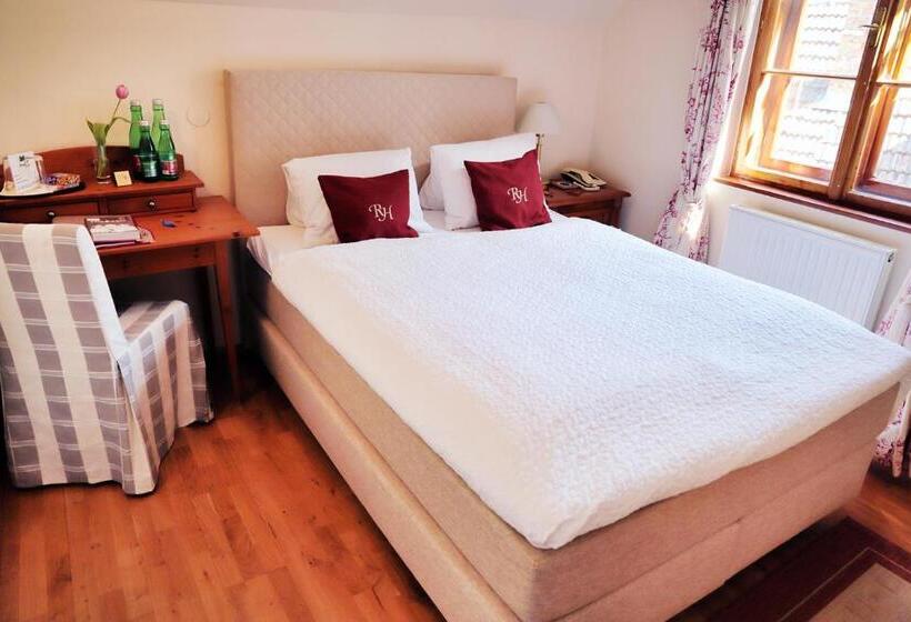 Renaissancehotel Raffelsberger Hof B&b