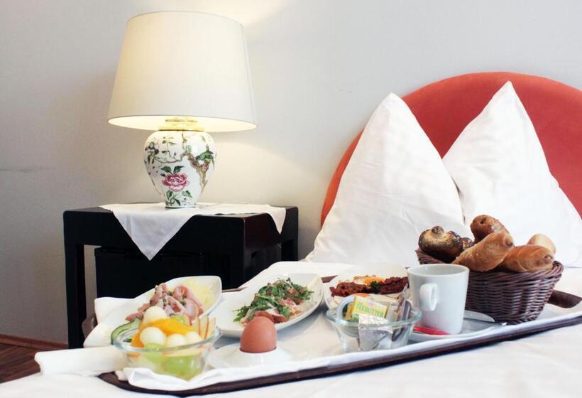 Stadthotel Restaurant Auerhahn