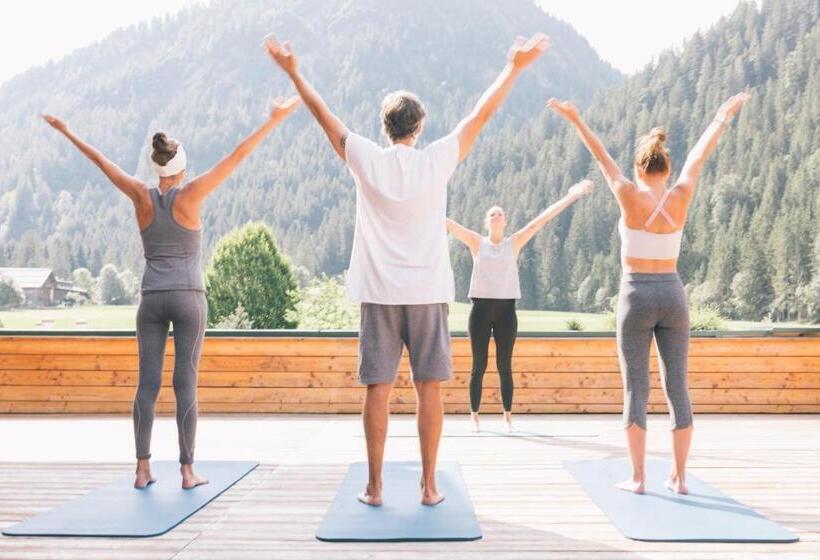 Wellnesshotel ...liebes Rot Flüh