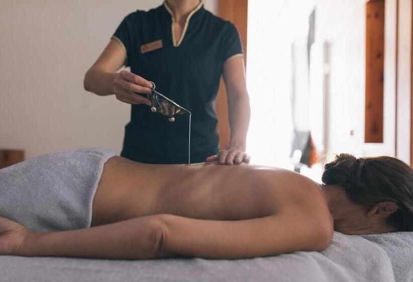 Wellnesshotel ...liebes Rot Flüh