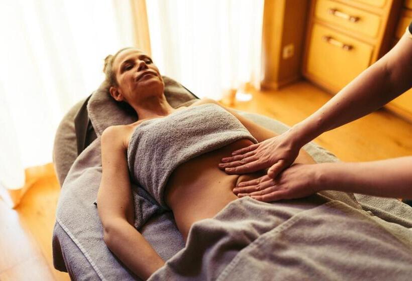 Wellnesshotel ...liebes Rot Flüh