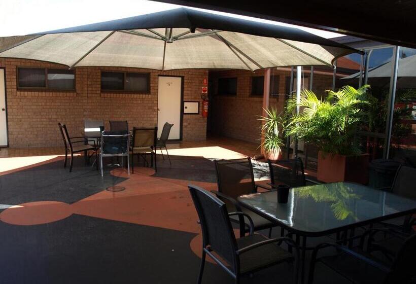 Lancaster Court Motel