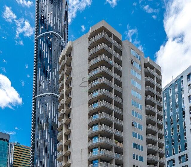 Abbey On Roma Hotel & Apartments