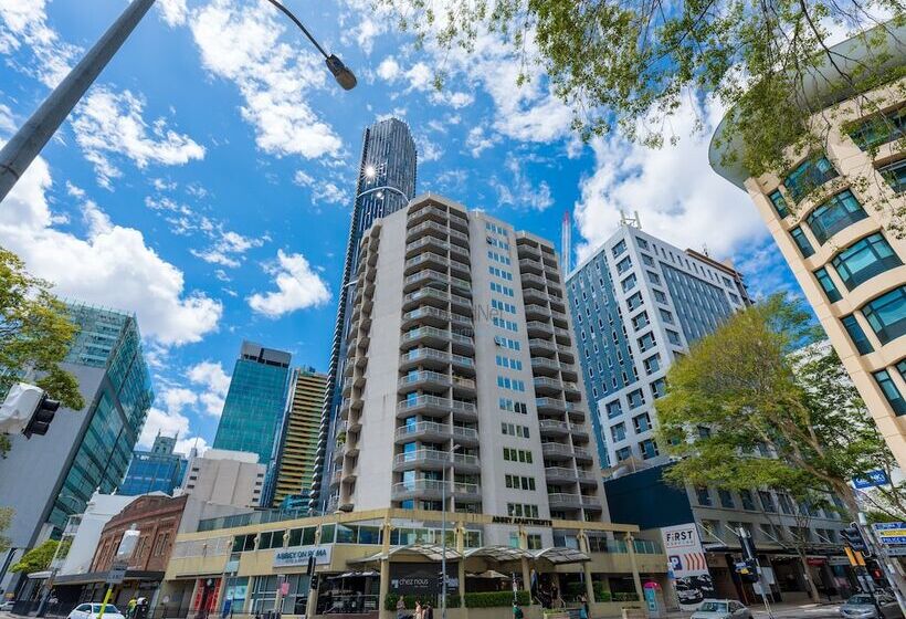 Abbey On Roma Hotel & Apartments