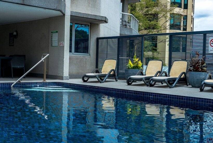 Abbey On Roma Hotel & Apartments