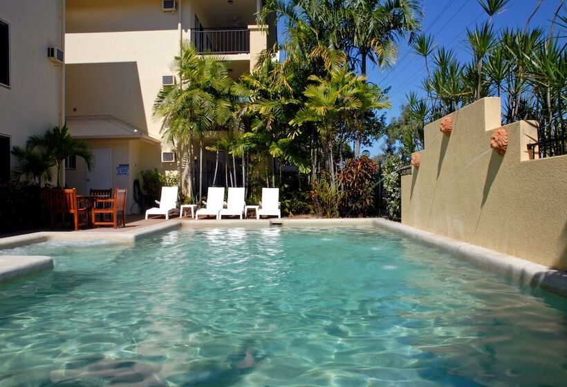 Bay Village Tropical Retreat & Apartments