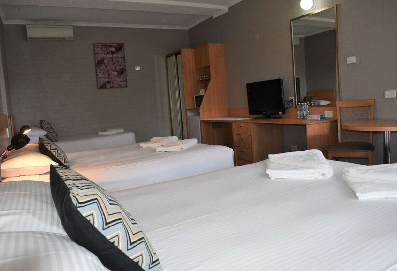 Best Western Coachman's Inn Motel