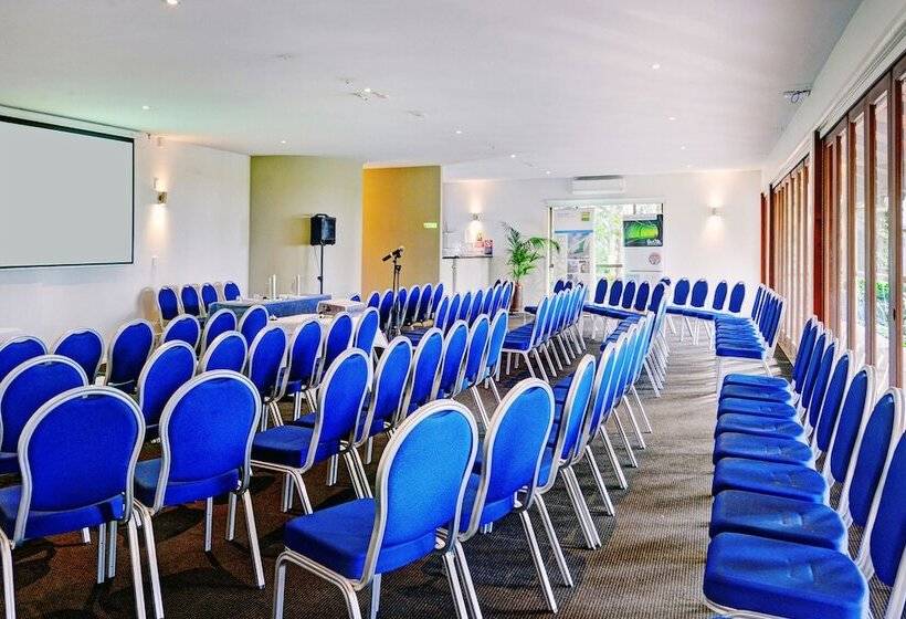 Breakfree Aanuka Beach Resort