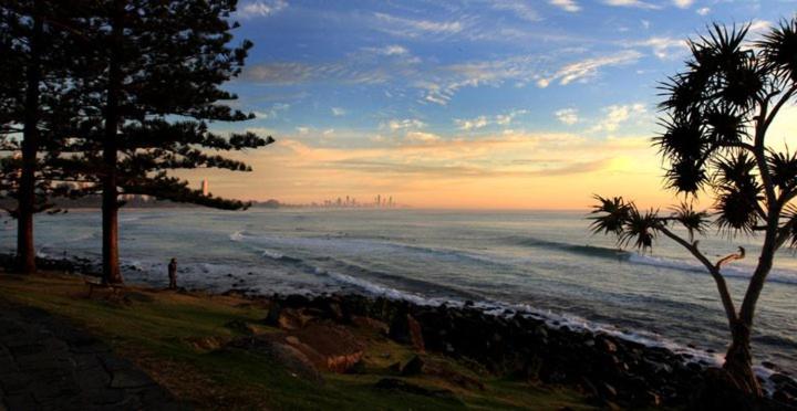 Burleigh Gardens North Hi Rise Holiday Apartments