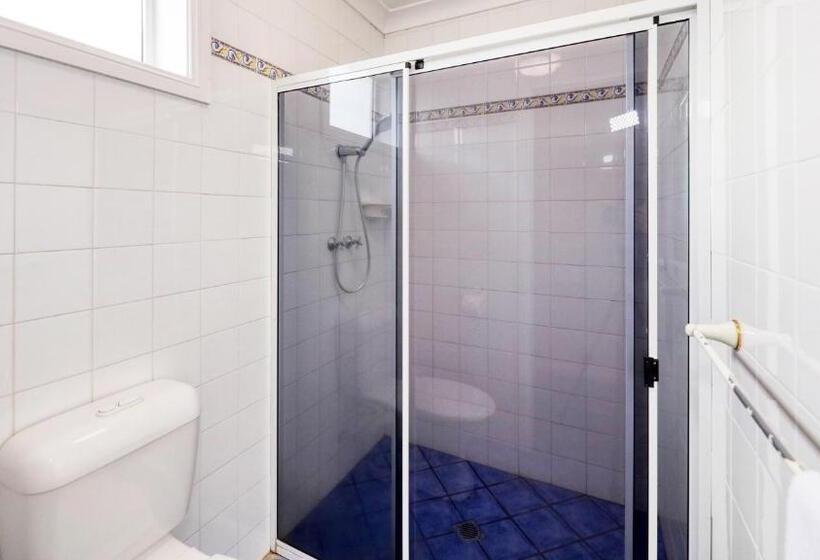 Coachman Hotel Motel