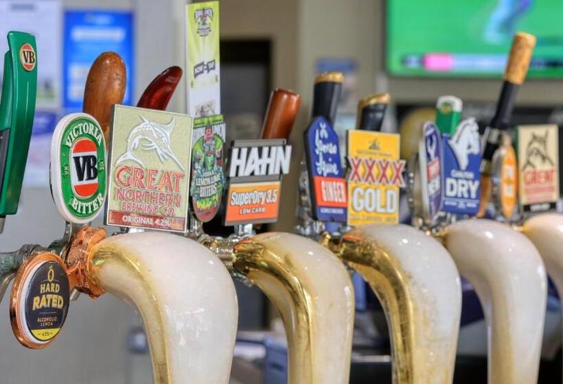 Coachman Hotel Motel