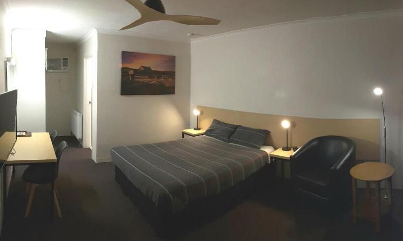 Cooma Motor Lodge Motel