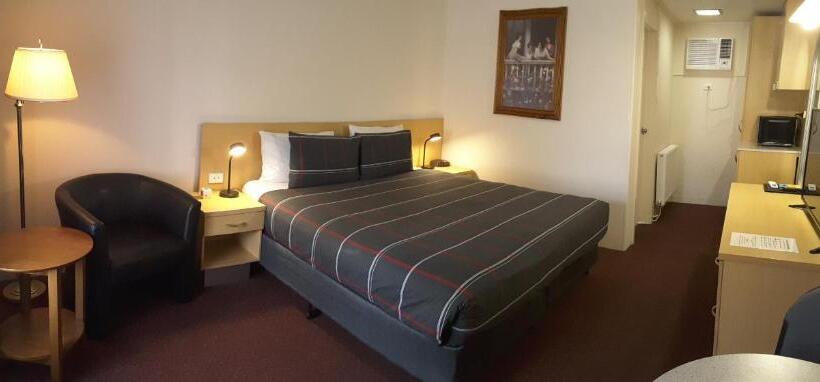 Cooma Motor Lodge Motel