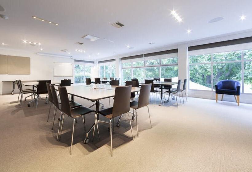 Forrest Hotel & Apartments