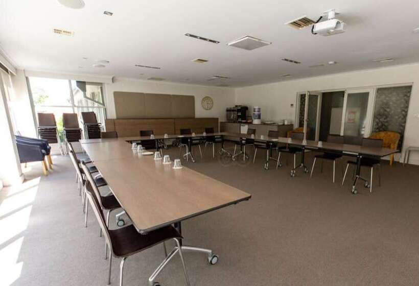 Forrest Hotel & Apartments