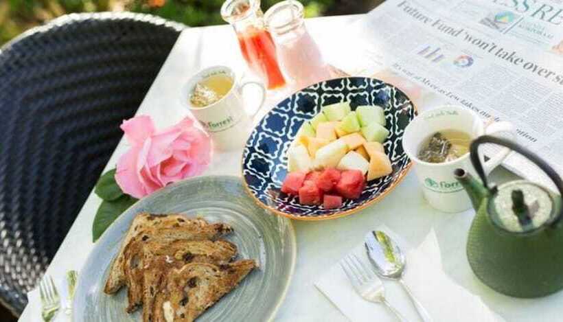 Forrest Hotel & Apartments