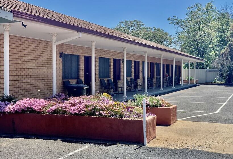 Gilgandra Motel