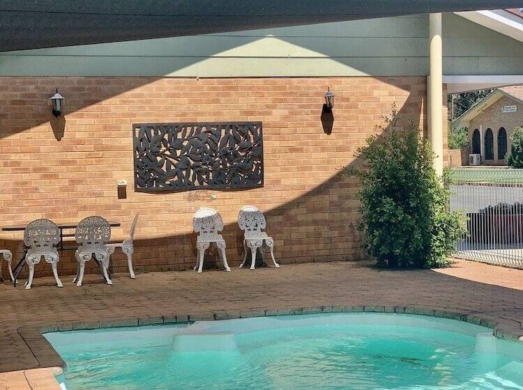 Gilgandra Motel