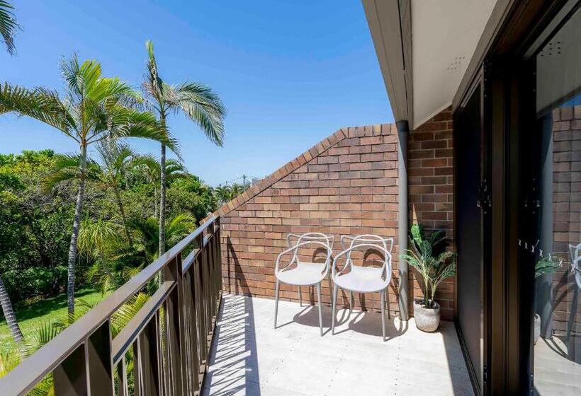 Glen Eden Beach Resort