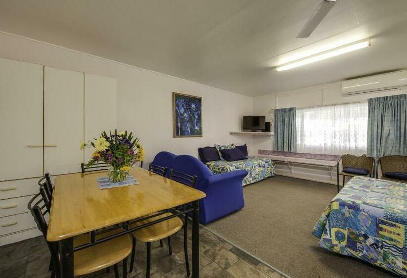 Hi way Units Motel