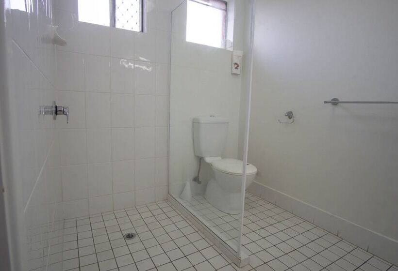 هتل Acacia Motor Inn